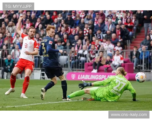 拜仁慕尼黑客场2-1逆转埃因霍温,凯恩连续三场破门