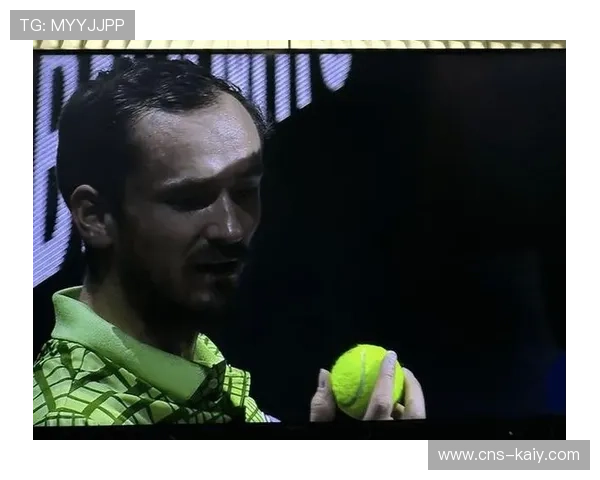 商竣程不敌梅德韦杰夫,ATP多哈站中国小将止步首轮展现与顶尖选手差距展现成长空间 商竣程不敌梅德韦杰夫,ATP多哈站中国小将止步首轮展现与顶尖选手差距展现成长空间